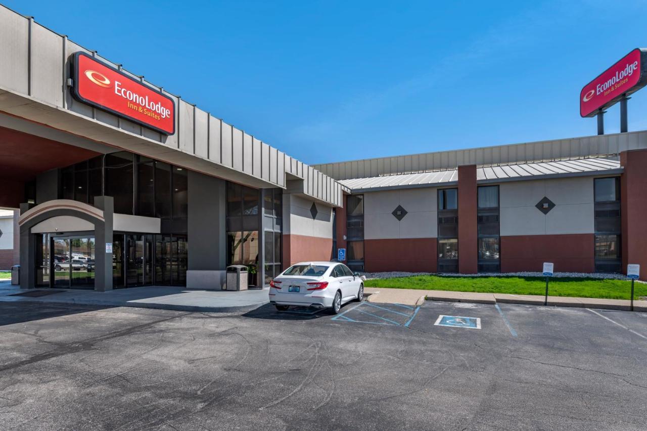Econo Lodge Lafayette Bagian luar foto